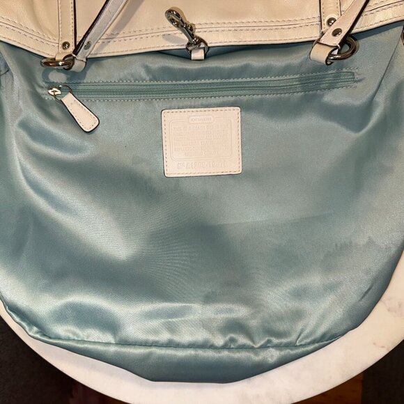 Coach (2012) Audrey White Leather Drawstring Two Way Shoulder Bag - Picture 4 of 12